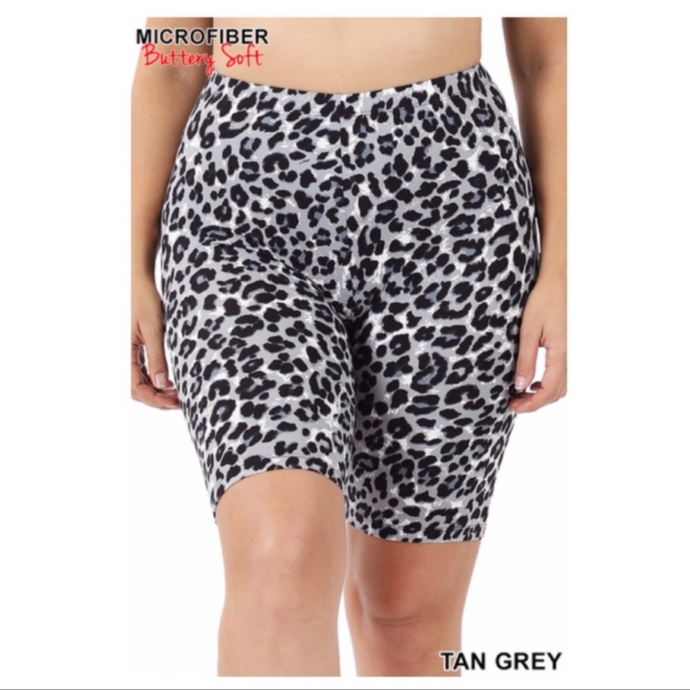 🐆Plus Size Buttery Soft Leopard Print Shorts🐆